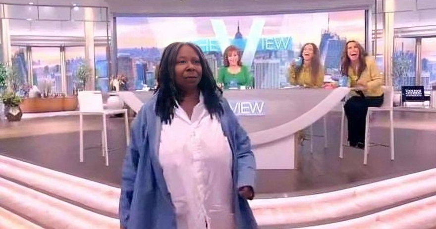 Whoopi Goldberg Walks Off ‘The View’ During Miranda Lambert Selfie Debate