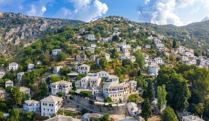 Fall Mode On: Must-Visit Destinations for a Refreshing Break