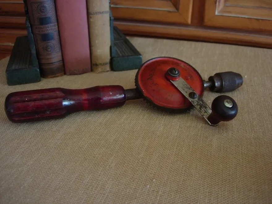 Do You Remember This Cherished Relic? If You Do, You’re Likely Reminded of Simpler Times – Discover Its Hidden Story!
