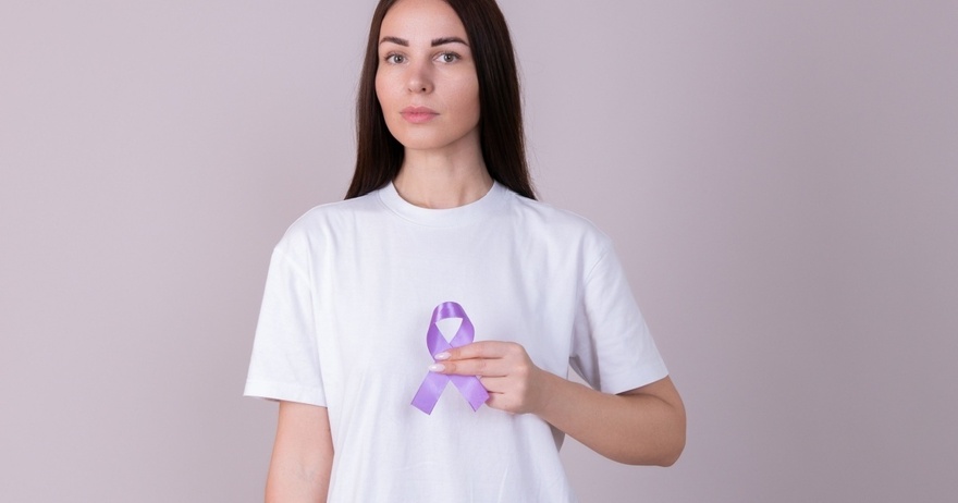 20 Early Signs Your Body is Fighting Cancer