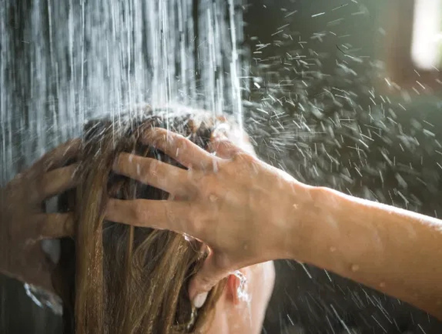 Absolutely do not bathe at these 4 times