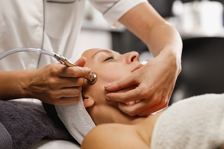 How To Reduce Age Spots: Causes, Treatment, and Prevention