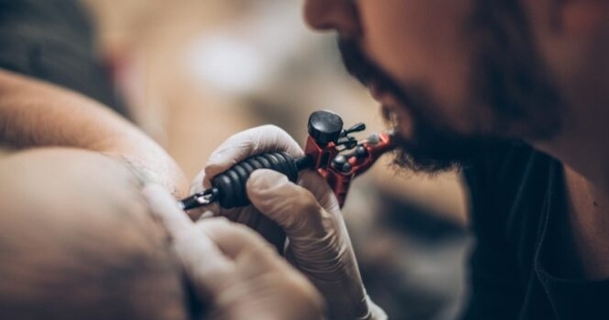 TV presenter with Māori face tattoo hits back at cruel trolls