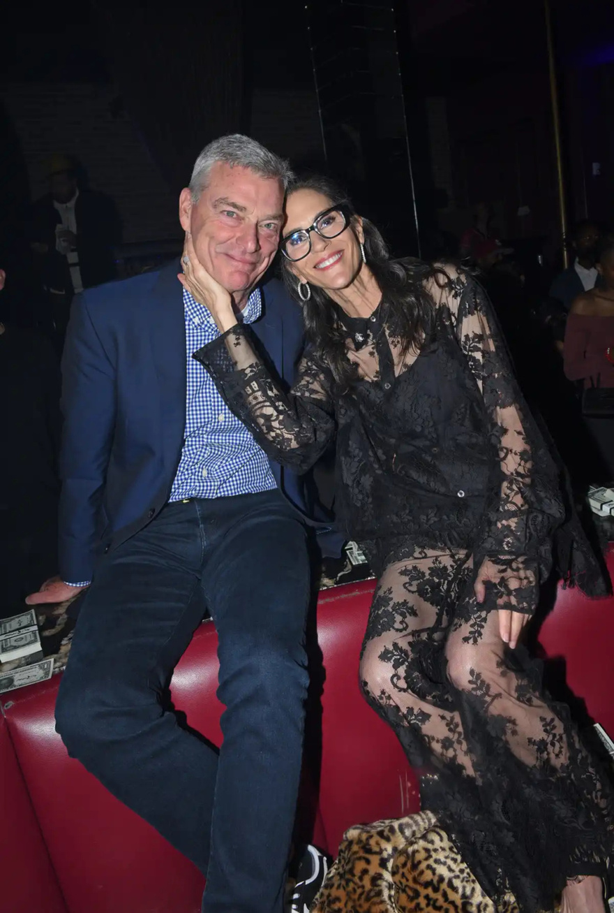 How ’80s Actress Jami Gertz Quietly Became a Reported Billionaire