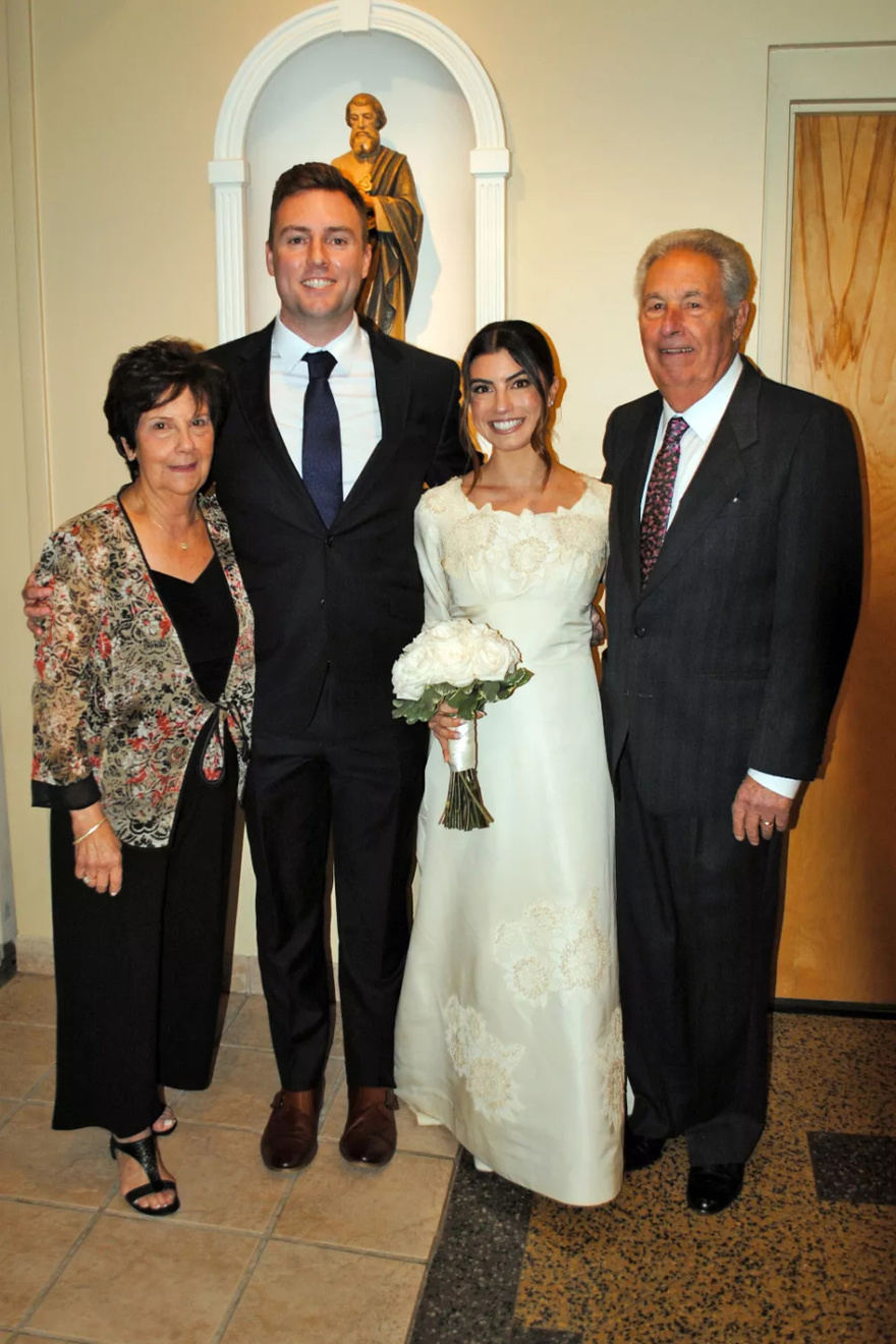Bride Surprises Grandmother by Wearing Her 1963 Wedding Dress: See Her Emotional Reaction
