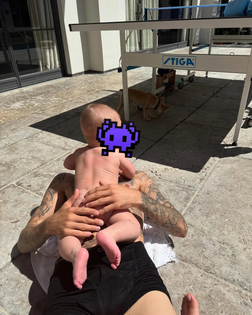 Justin Bieber Cuddles Up With Son Jack Blues in New Pic