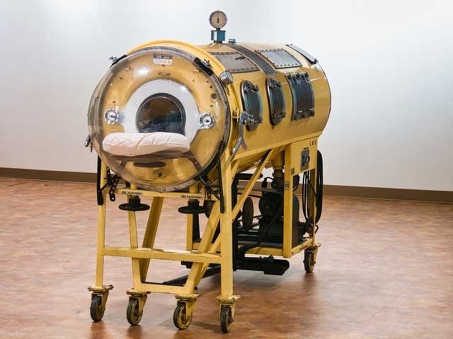 76-year-old man, paralyzed from polio at 6, was one of the last people with an iron lung: ‘My life is incredible’