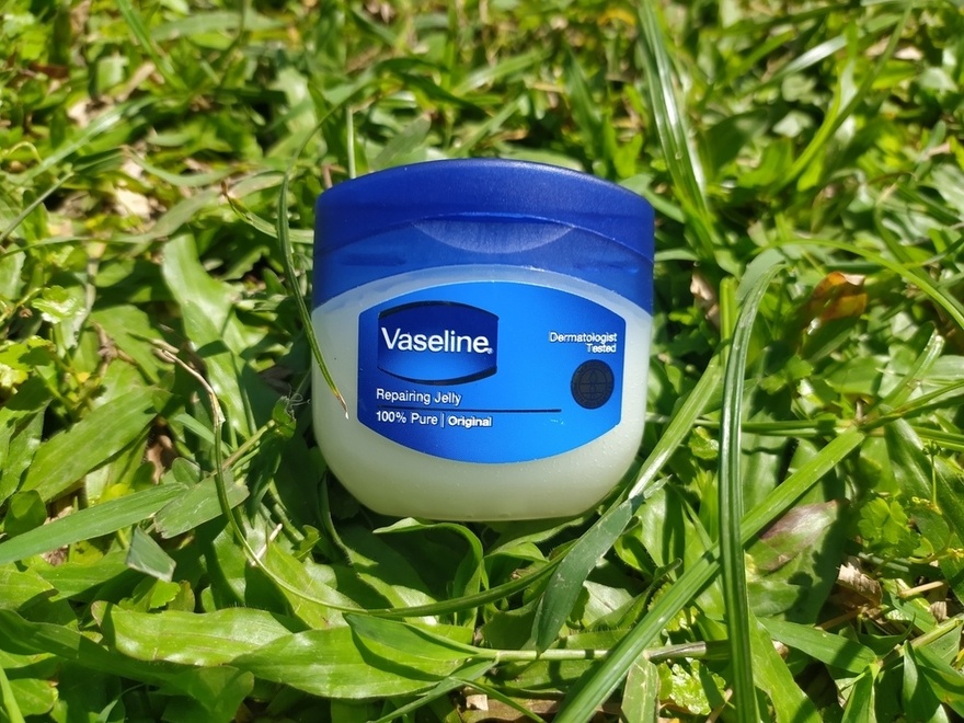 Discover 10 Top Vaseline Hacks for Beauty and Beyond