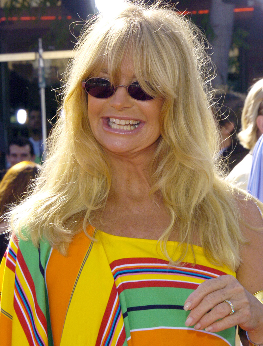 Goldie Hawn no makeup photo shows her natural look