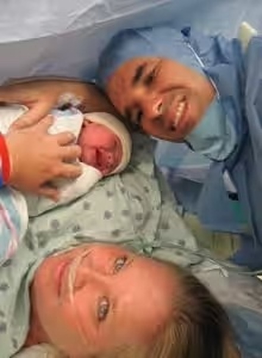 Mother’s Ultrasound Shows Baby ‘Blowing Bubbles’ Then Doctors Discovered What It Really Was
