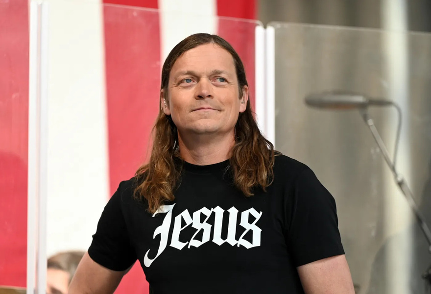 3 Doors Down Singer Brad Arnold Diagnosed With Stage 4 Kidney Cancer: ‘I Have No Fear’