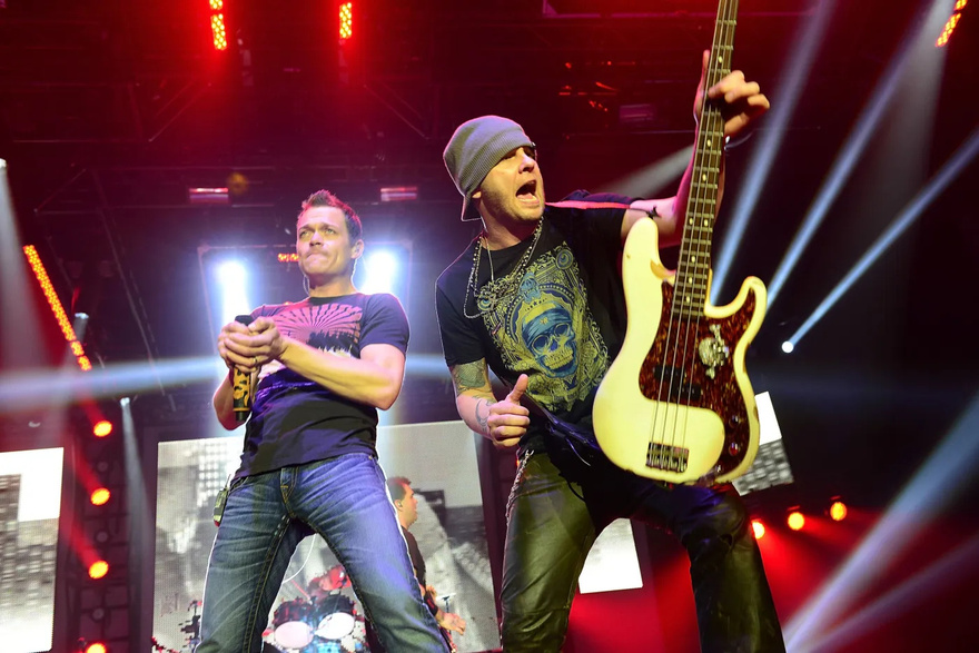 3 Doors Down Singer Brad Arnold Diagnosed With Stage 4 Kidney Cancer: ‘I Have No Fear’