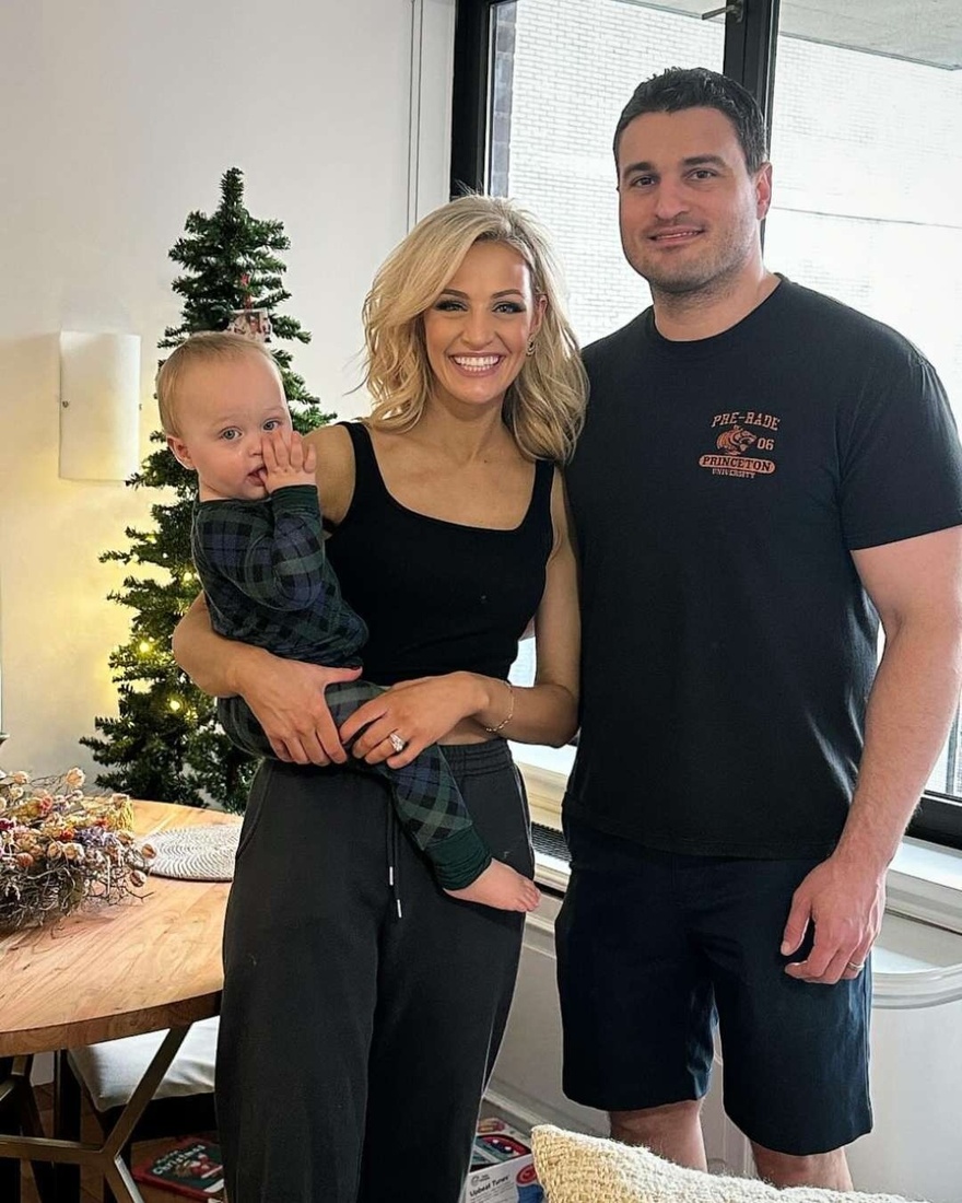 Meet Fox’s Carley Shimkus husband Peter Buchignani and their baby boy named Brock