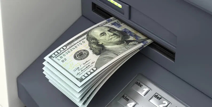 Withdraw money legally from an ATM without using a bank card: here’s the trick