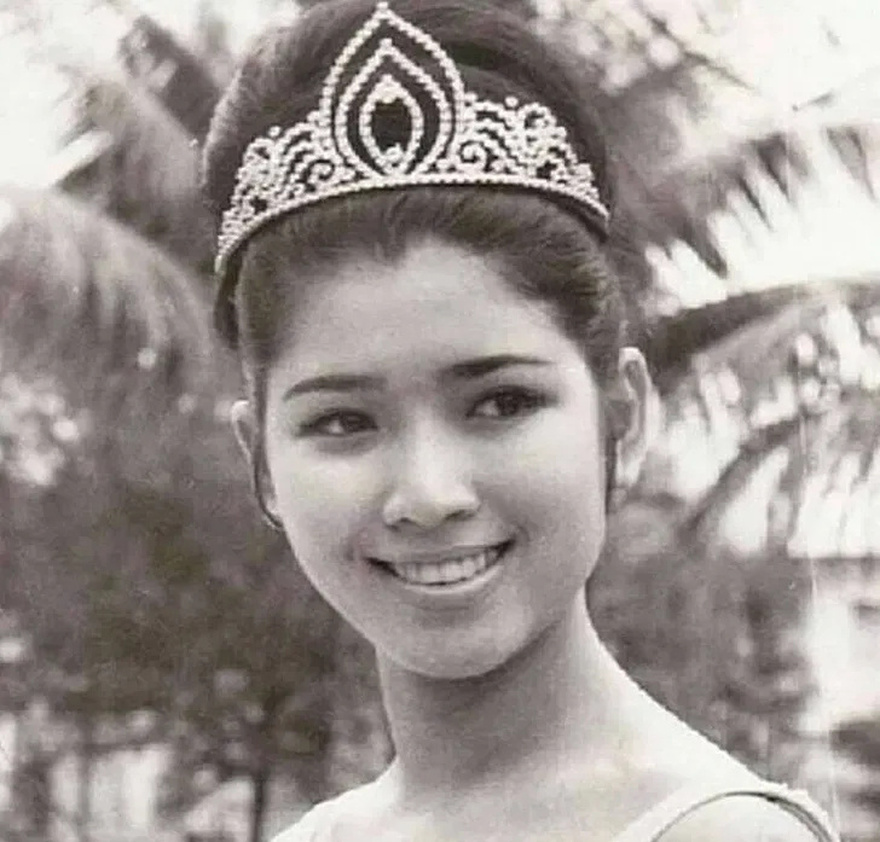 She Won Miss Universe Many Years Ago and at 76 Still Looks 30