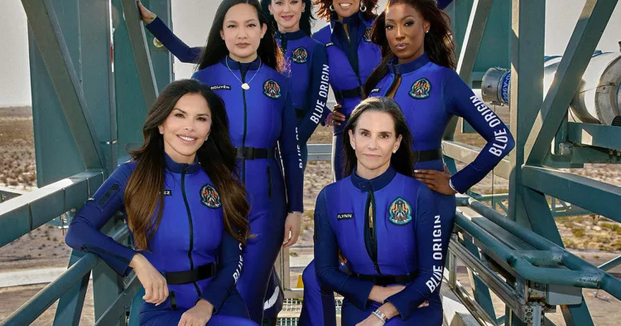 Gayle King ‘Very Disappointed’ and ‘Very Saddened’ by Criticism of Blue Origin Flight