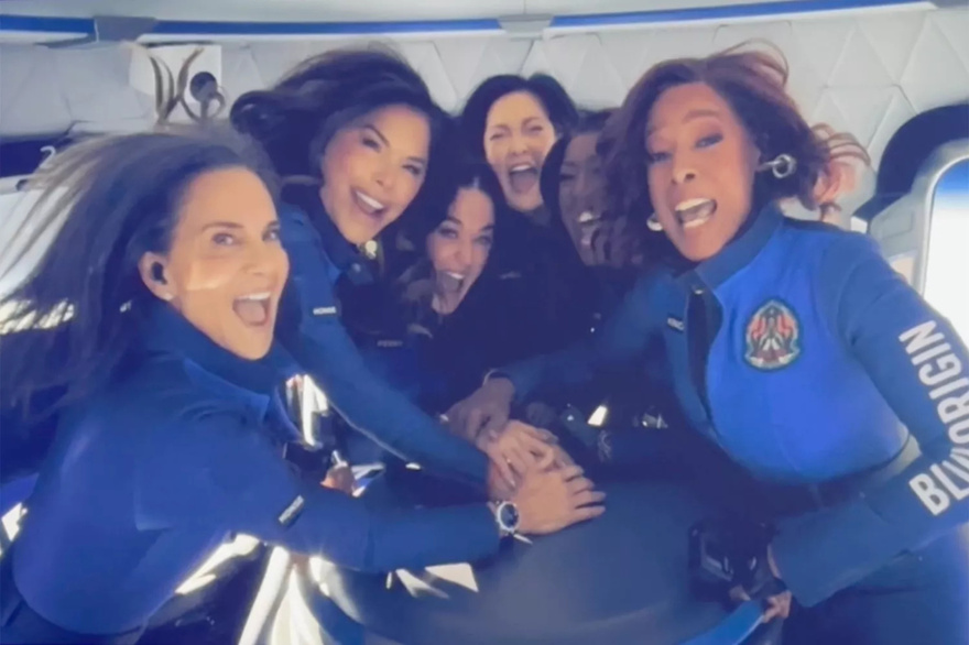 Gayle King ‘Very Disappointed’ and ‘Very Saddened’ by Criticism of Blue Origin Flight