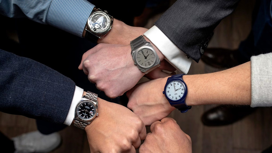 Most people don’t know the meaning of wearing a watch on the right hand