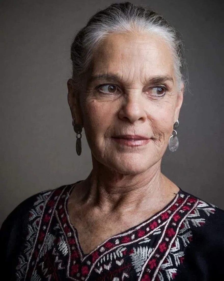 She was considered the most beautiful woman in Hollywood. Today at 85, she is unrecognizable.
