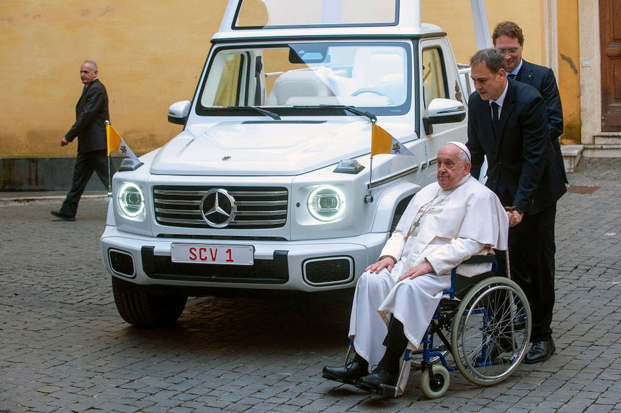 The real salary of Pope Leo XIV: How much does the first American Pope earn?