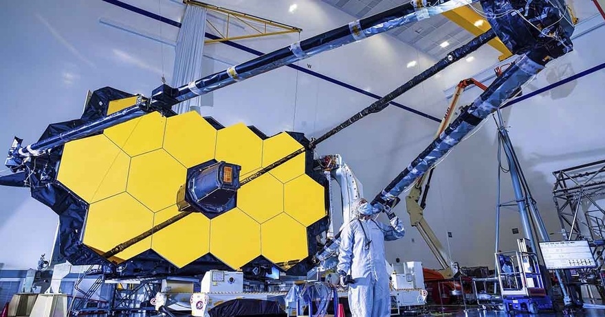 Alien World Shows Signs of Life? James Webb Spots Earth-Like Molecule Only Made by Living Things