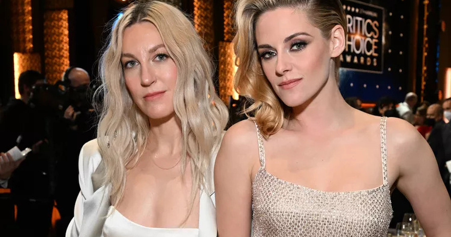 Kristen Stewart and Dylan Meyer Are Married!