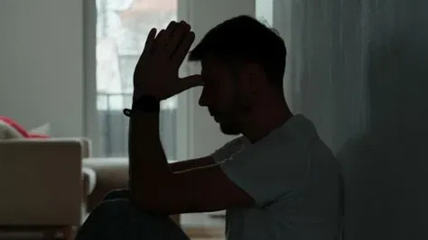 The terminally ill son of wealthy parents married a naive girl, and she took him off to a remote area. Six months later, his parents could hardly recognize their son.