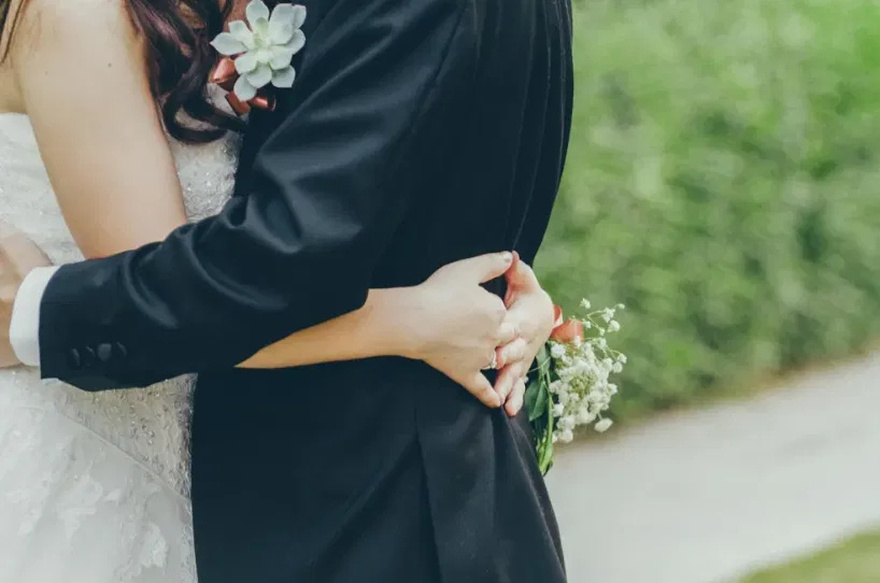 My affluent boyfriend purposely rented an apartment that appeared modest, all to test my loyalty