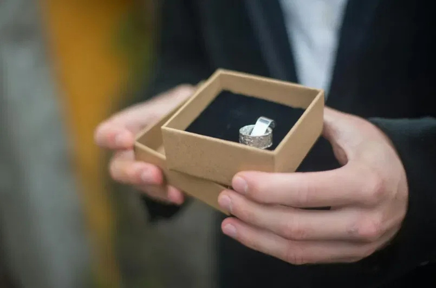 My affluent boyfriend purposely rented an apartment that appeared modest, all to test my loyalty