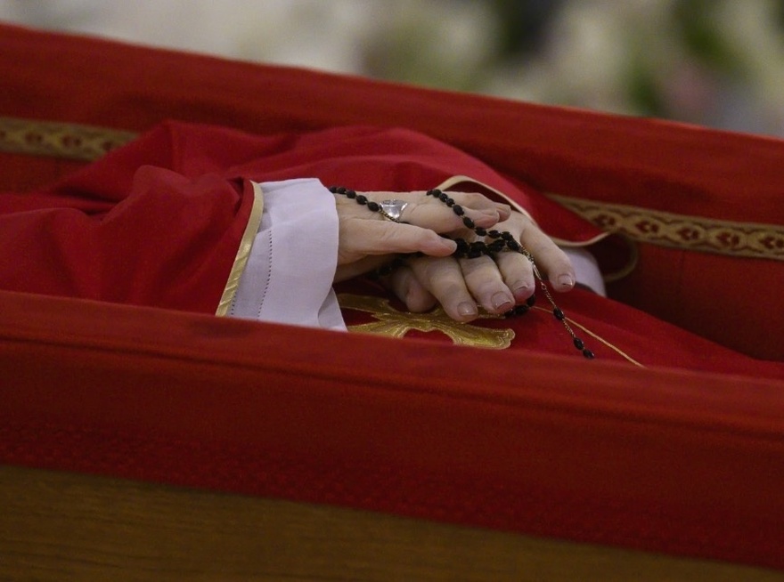 The holy items inside Pope Francis’ casket