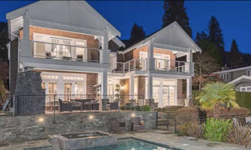 Michael Bublé Is Living The Good Life With His Family In A Multi-Million Dollar Mansion In His Hometown.