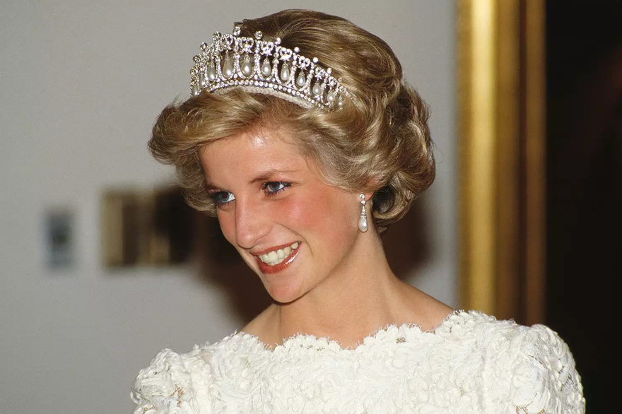 Princess Diana Disguised Herself in Drag to Sneak Into a Gay Bar with Freddie Mercury