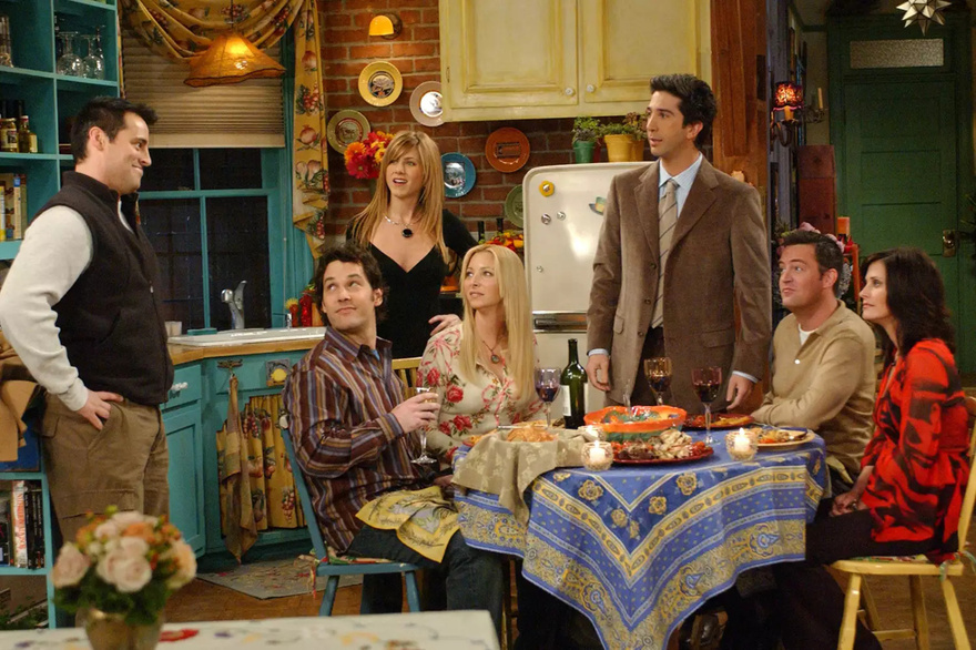 Paul Rudd Shares the Special Way Matthew Perry Helped Him Feel Included on Friends: ‘When I Think of Him, I Remember That’