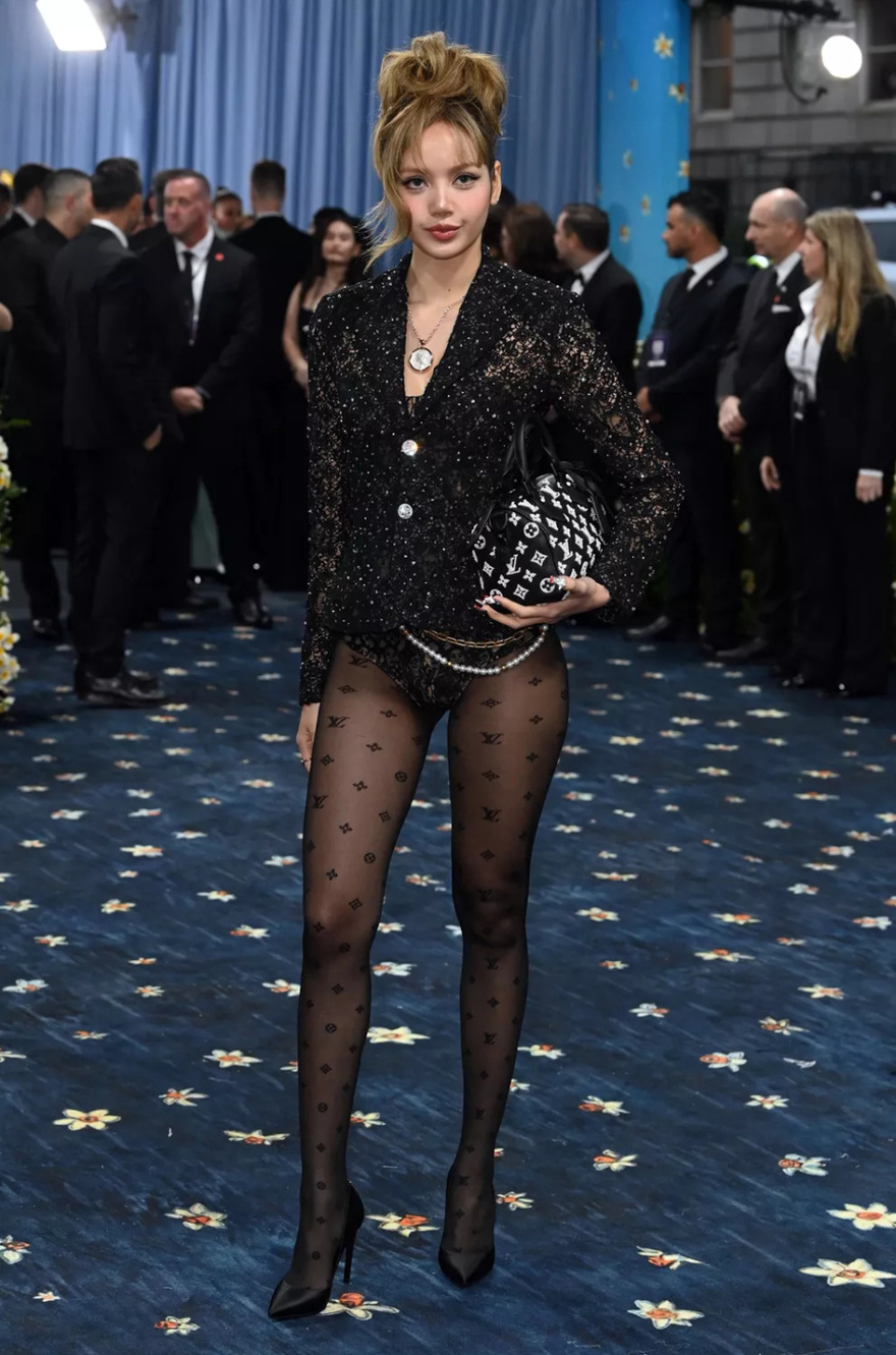 Lisa’s Met Gala Outfit Did Not Have Rosa Parks’ Face Embroidered on Panties, Says Rep for Look’s Artist