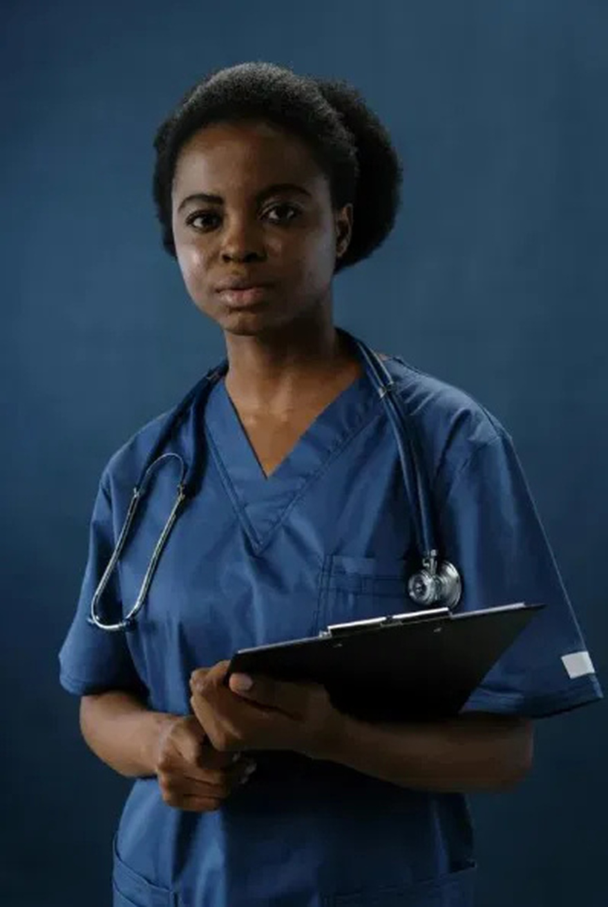Nurse Secretly Told Me to Look Under My Husband’s Hospital Bed – What I Found There Made Me Call the Police