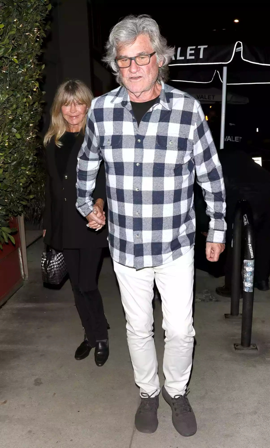 Kurt Russell and Goldie Hawn Hold Hands While Out for a Dinner Date in Los Angeles