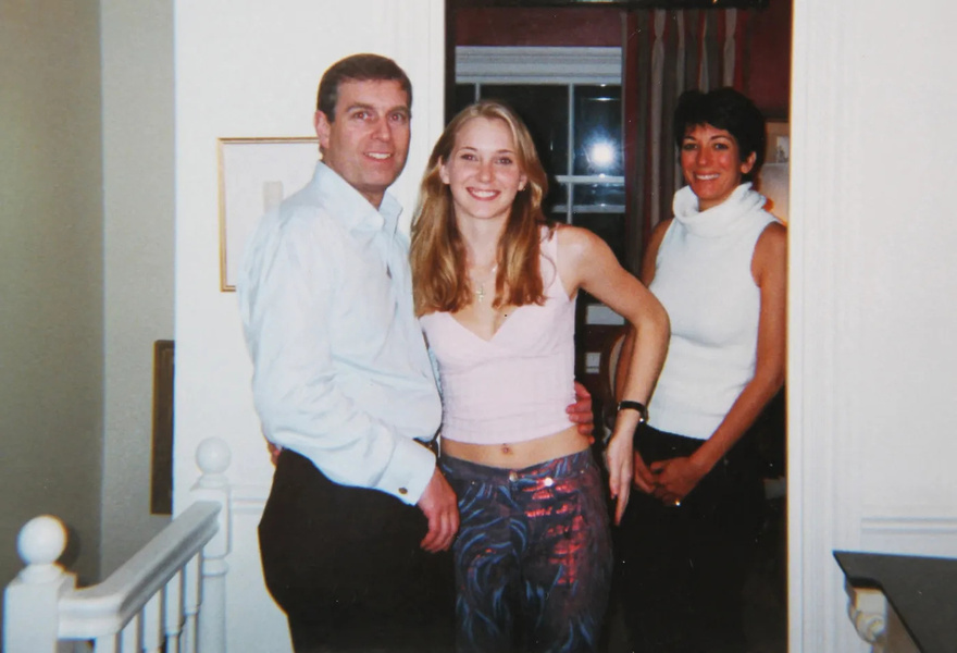 Virginia Giuffre’s Father Insists ‘There’s No Way’ She Died by Suicide: ‘Still Crying’