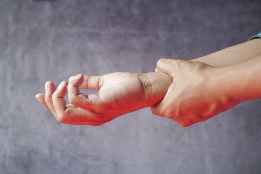 Important Signs To Look For That Could Suggest You Have Polymyalgia Rheumatica