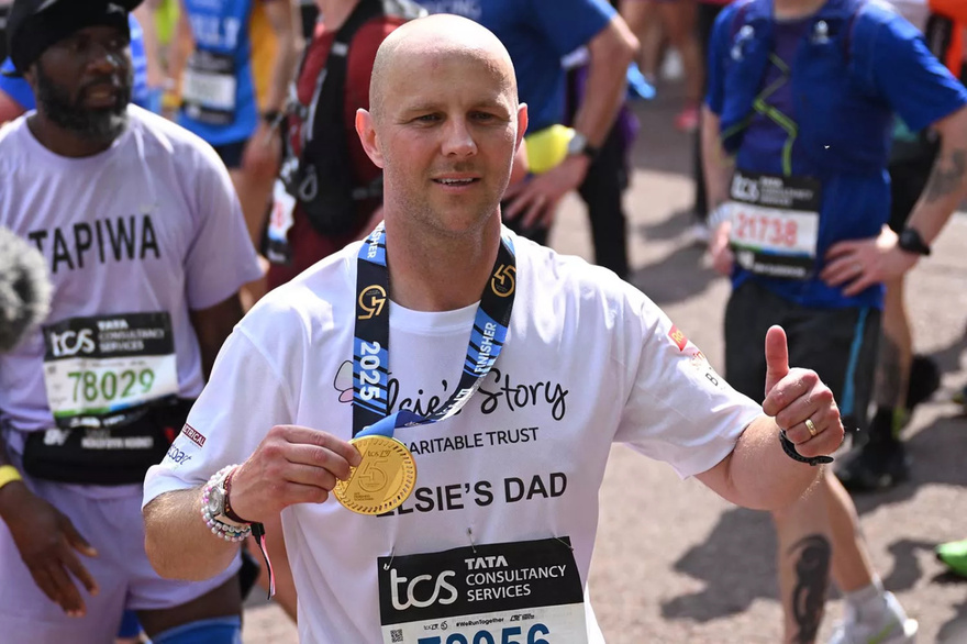 Fathers Whose Daughters Were Killed at Taylor Swift-Themed Dance Class Run London Marathon in Their Honor