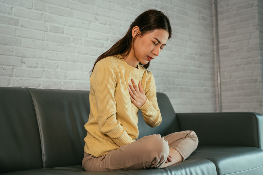Signs Of Vitamin B12 Deficiency You Should Never Ignore