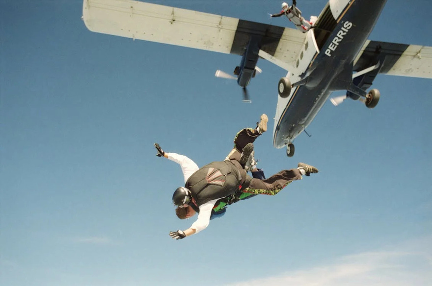 Expert Skydiver Catches His Final Words On Film as He Forgot to Put On His Parachute