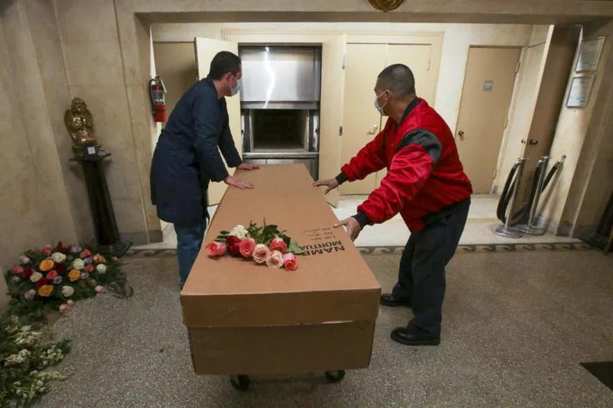 This is what really happens to your body in a crematorium, and it’s not pretty.