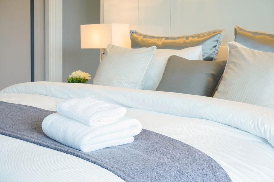 Bed Scarves: What Are They and Why Do You Need One?