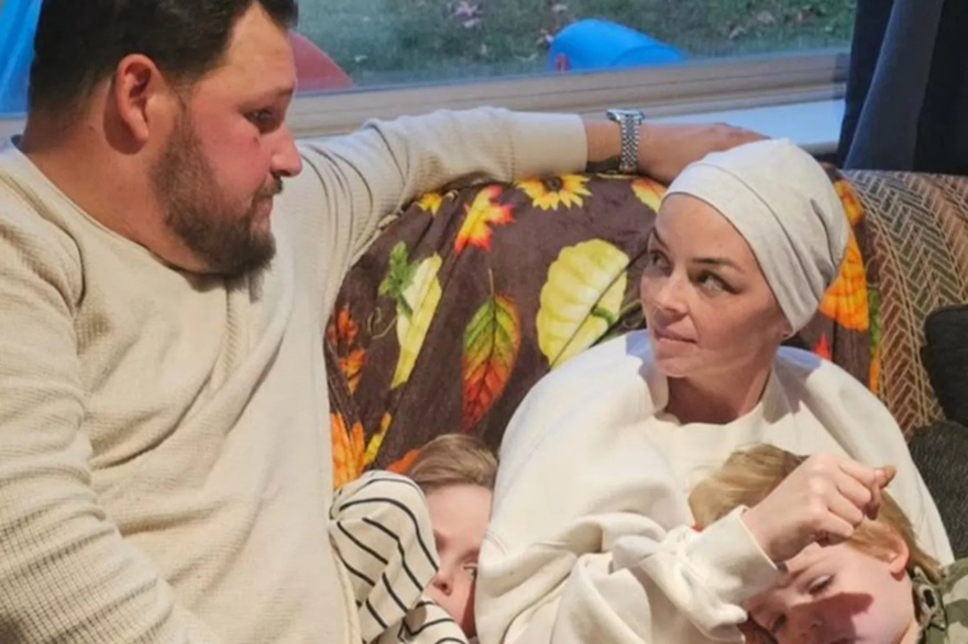 Mom’s Colon Cancer Diagnosis Delayed Because She Was Too Young for Colonoscopy at 36. Now She’s Stage 4