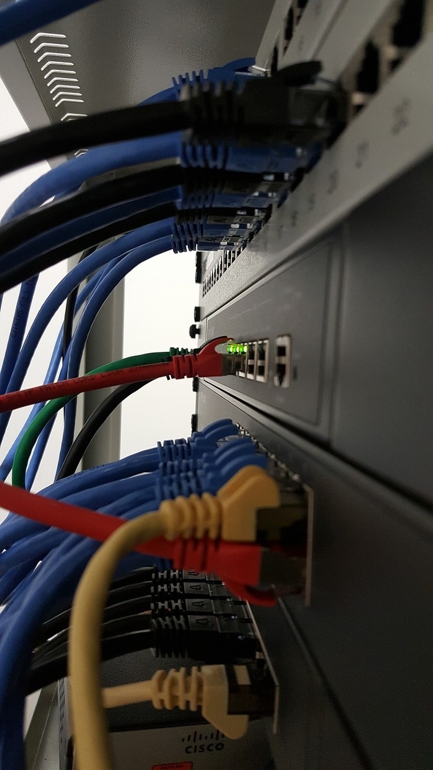Why You Should Try Putting Aluminum Foil Behind Your Router