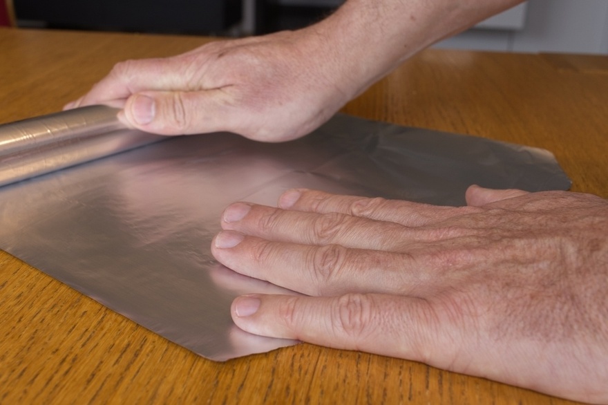 Why You Should Try Putting Aluminum Foil Behind Your Router