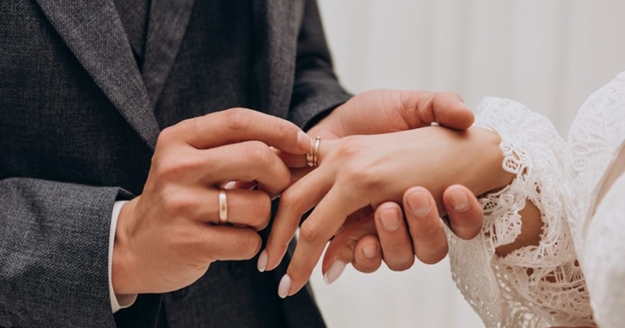 Couple makes heartbreaking confession after 100 people died at their wedding