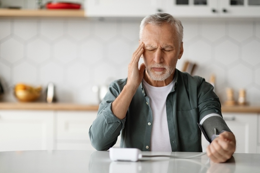 12 Early Warning Signs of an Aneurysm You Shouldn’t Ignore