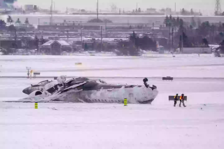 Former airline pilot shares honest truth behind why there are so many plane crashes happening at the moment