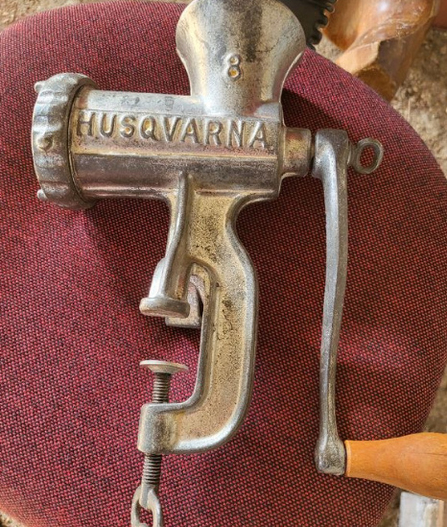 The whole internet tried to determine what this tool was